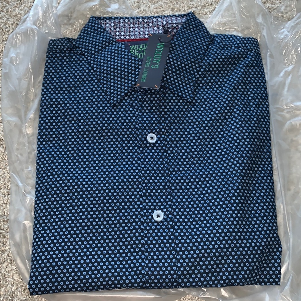 Woody’s men’s dress shirt 👔
